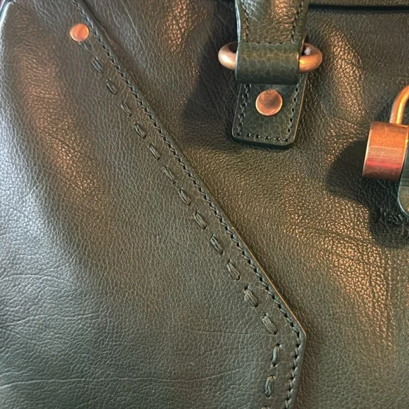 YVES SAINT LAURENT
Green Leather Muse Bowler Bag - Picture 4 of 12